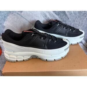 Nike Vomero Roam Black BNIB Men’s 11 Women’s 12.5